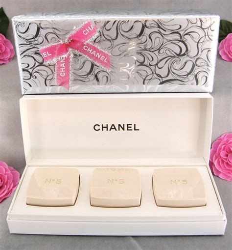 chanel 5 soap set